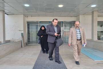 بازدید معاون آموزشی دانشگاه از دانشکده داروسازی